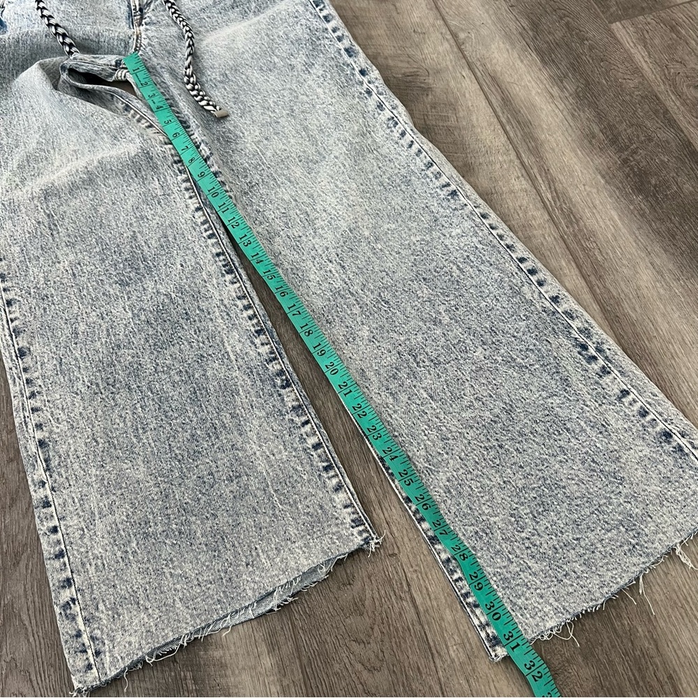 Kensie High Rise Wide Leg Jeans. - Picture 15 of 16